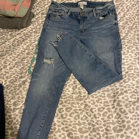 Lane Bryant distressed jeans! - Picture 2 of 5